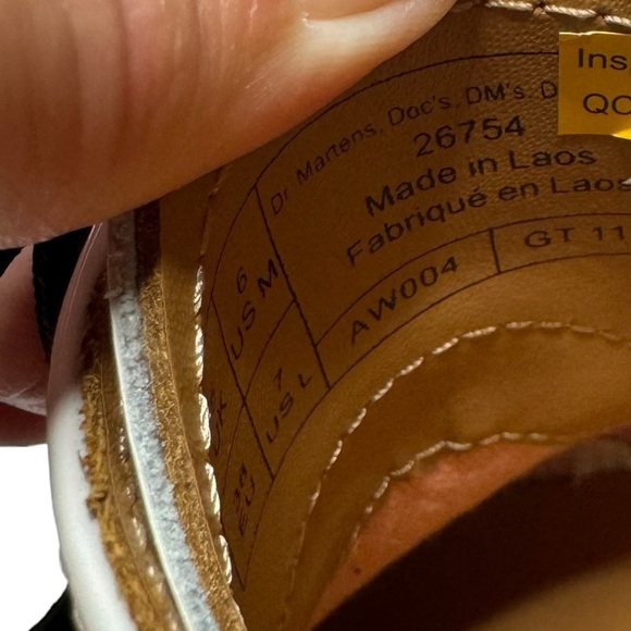 Dr. Martens | NWOB 1461 Classic Oxford in White Patent UK5/US7 - Picture 11 of 11